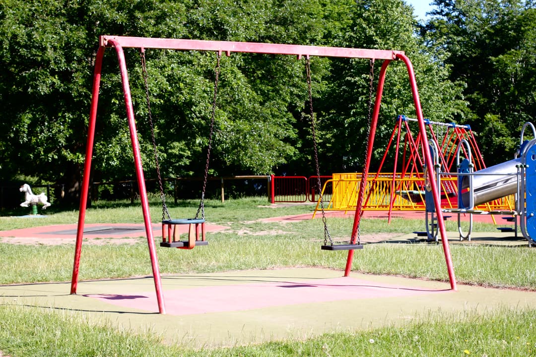 Alexandra Park Playground - image 3