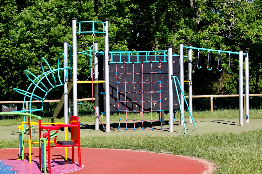 Alexandra Park Playground - image 3